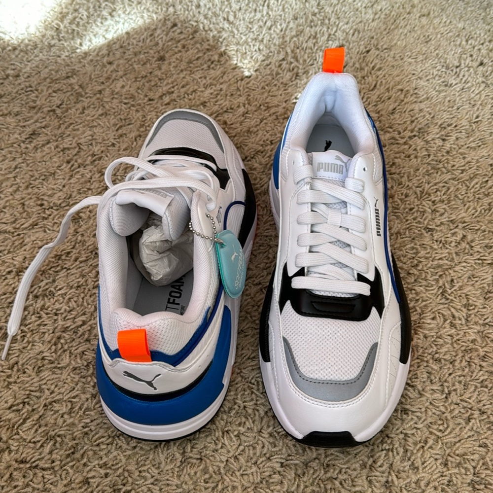 Puma SoftFoam X-ray 2 Square white, black, and blue shoes in 10.5 US.